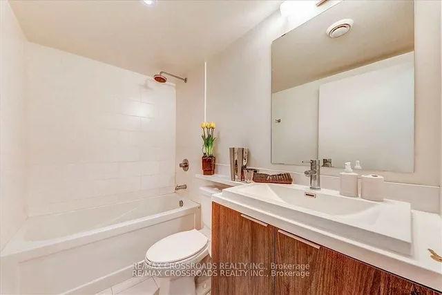 Additional property image - 2 Sonic Way Unit 1402