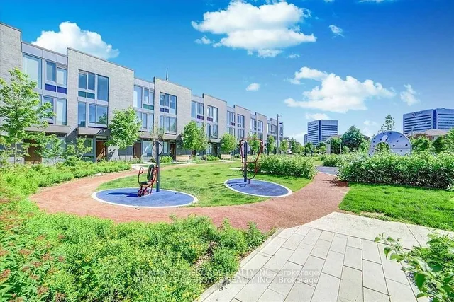 Additional property image - 2 Sonic Way Unit 1402