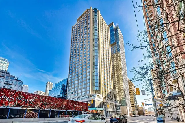 Additional property image - 155 Yorkville Ave Unit 413