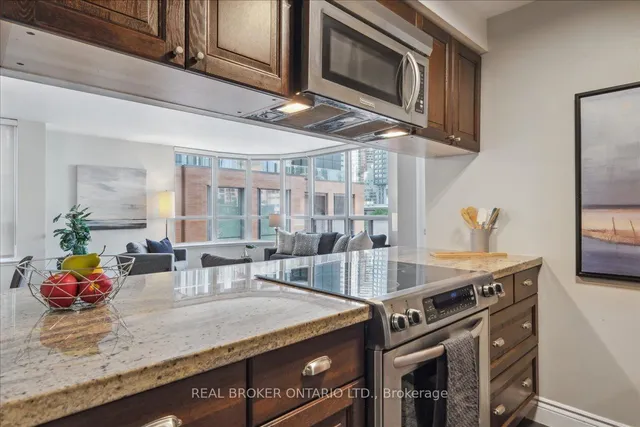 Additional property image - 25 Maitland St Unit 409