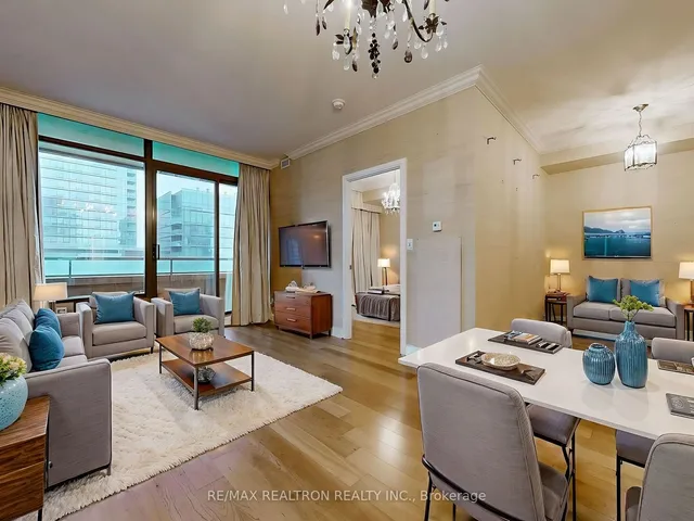 Additional property image - 18 Yorkville Ave Unit 2504