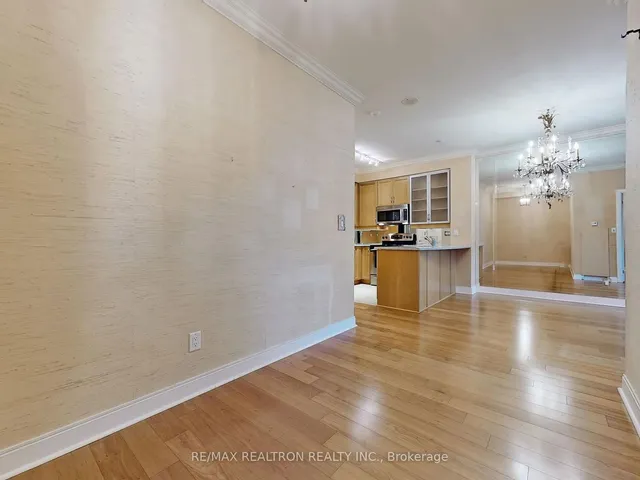 Additional property image - 18 Yorkville Ave Unit 2504