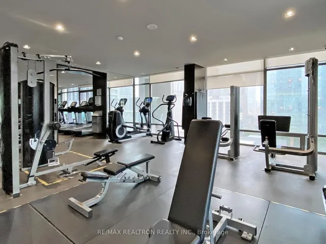 Additional property image - 18 Yorkville Ave Unit 2504