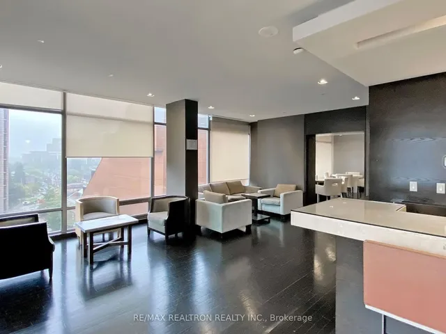 Additional property image - 18 Yorkville Ave Unit 2504