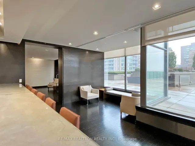 Additional property image - 18 Yorkville Ave Unit 2504