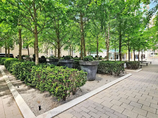 Additional property image - 18 Yorkville Ave Unit 2504