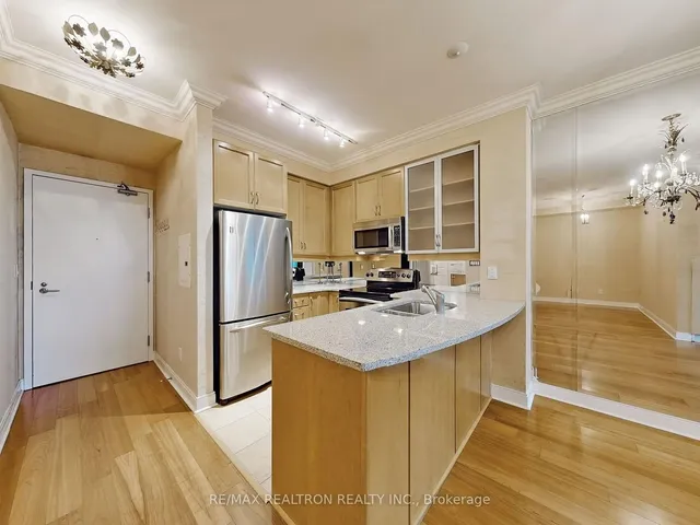 Additional property image - 18 Yorkville Ave Unit 2504