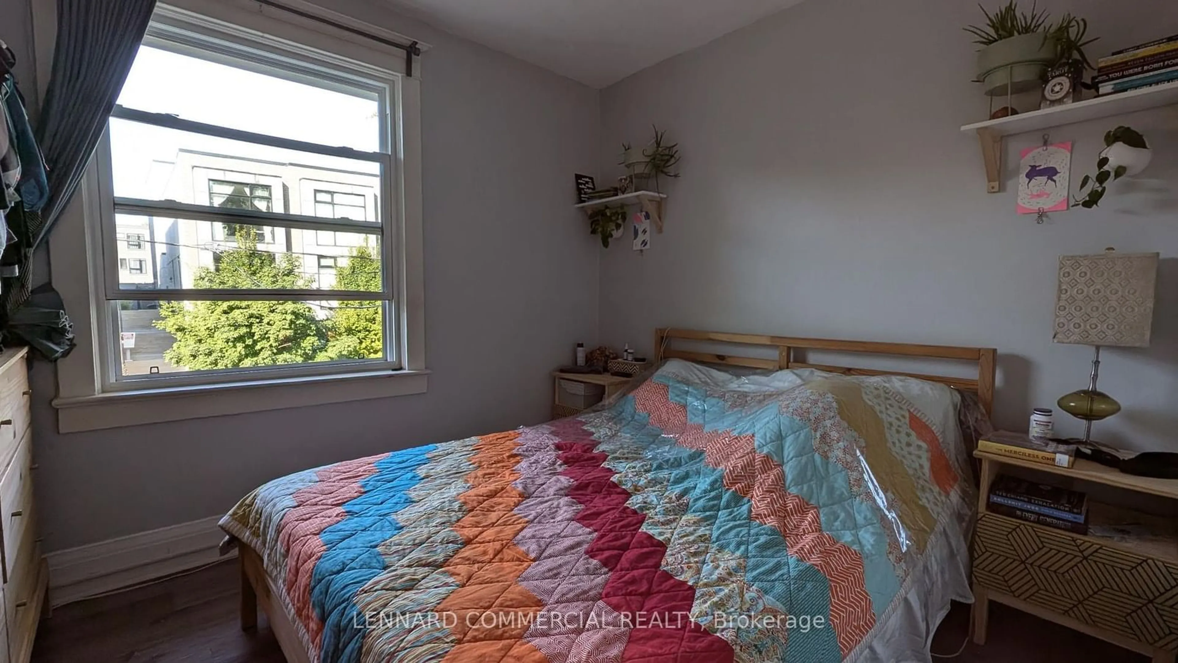 Bedroom for 471 Shaw St, Toronto Ontario M6C 3L4