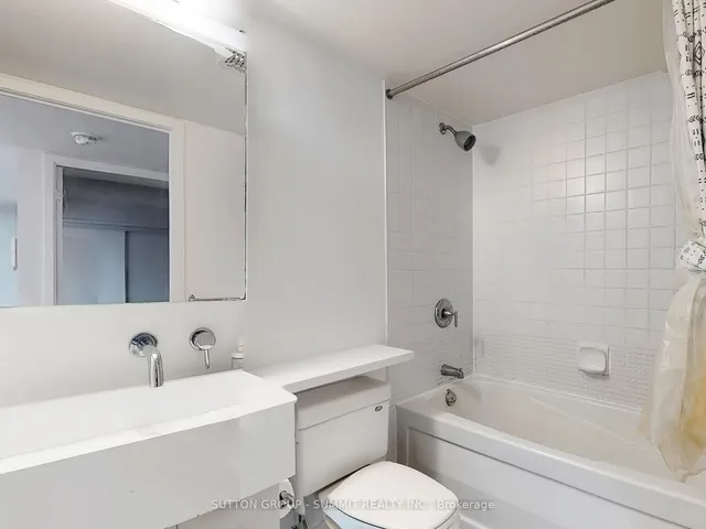 Additional property image - 15 Brunel Crt Unit 523