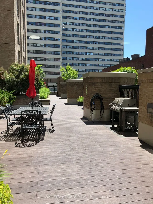 Additional property image - 284 Bloor St Unit 308