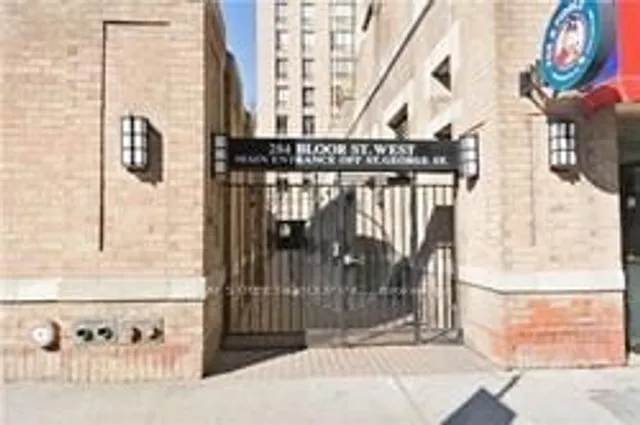 Additional property image - 284 Bloor St Unit 308