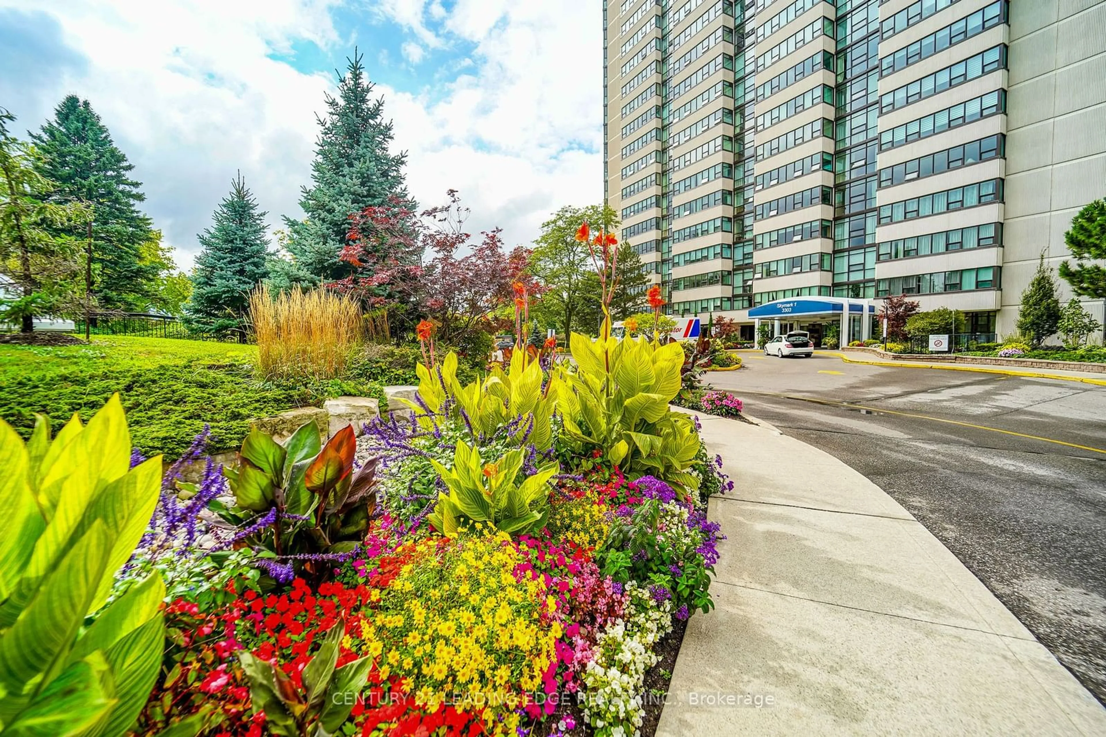 A pic from exterior of the house or condo, the street view for 3303 Don Mills Rd #1603, Toronto Ontario M2J 4T6