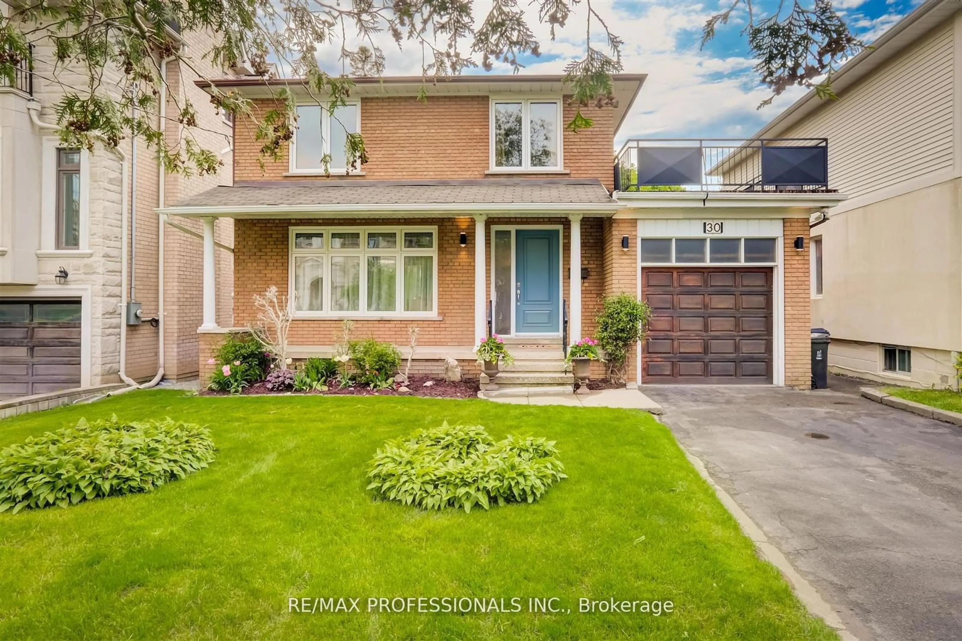 Home with brick exterior material for 30 Tobruk Cres, Toronto Ontario M2M 3B4