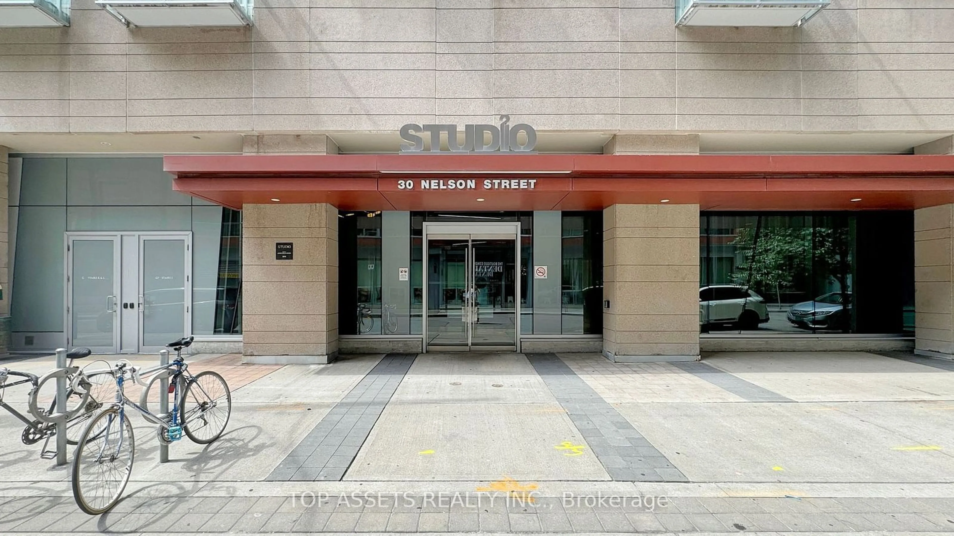 Street view for 30 Nelson St #1704, Toronto Ontario M5V 0H5