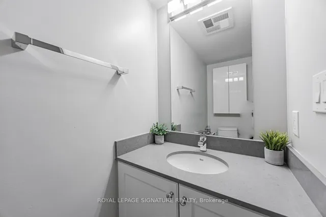 Additional property image - 415 Jarvis St Unit 401