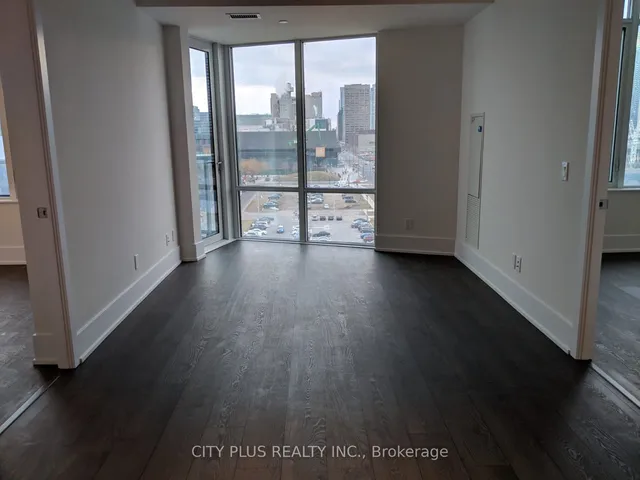 Additional property image - 15 Merchants' Wharf Unit 841