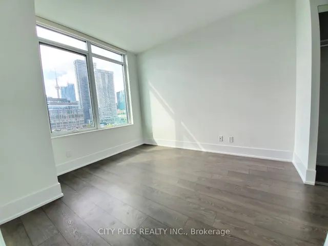 Additional property image - 15 Merchants' Wharf Unit 841
