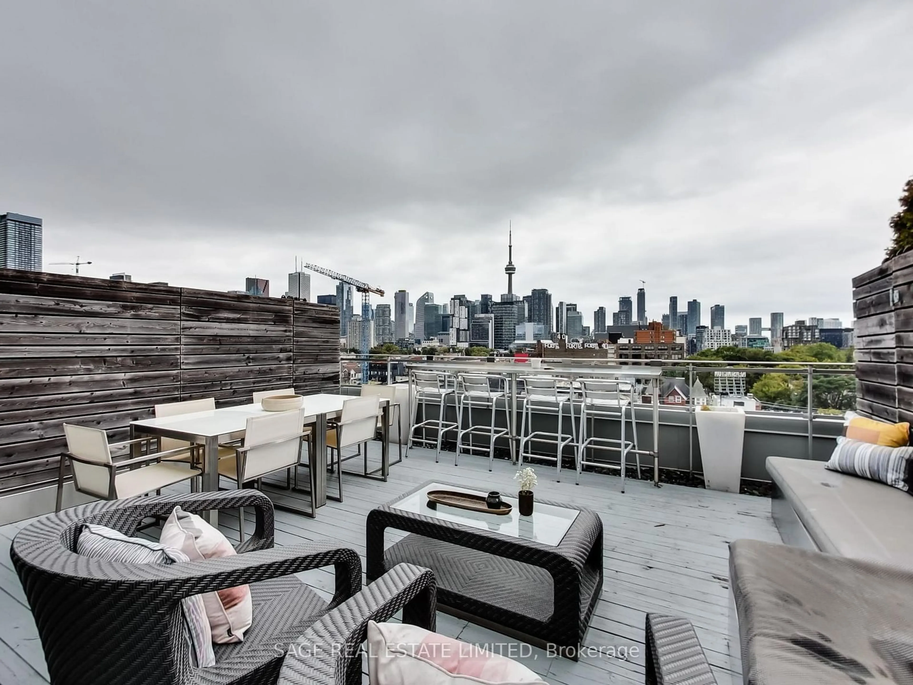 Patio for 160 Baldwin St #PH616, Toronto Ontario M5T 3K7