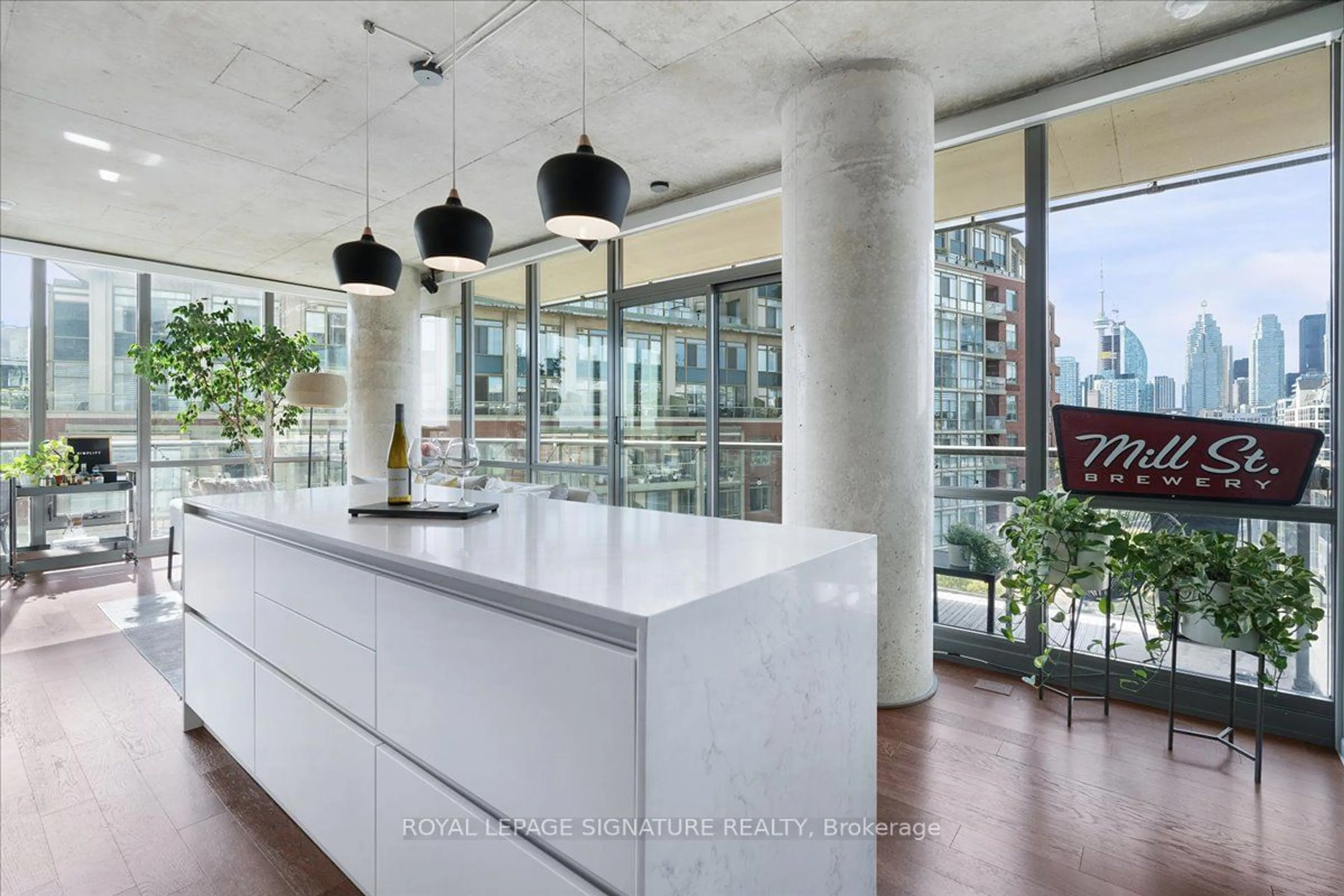 Contemporary kitchen for 33 Mill St #706, Toronto Ontario M5A 3R3