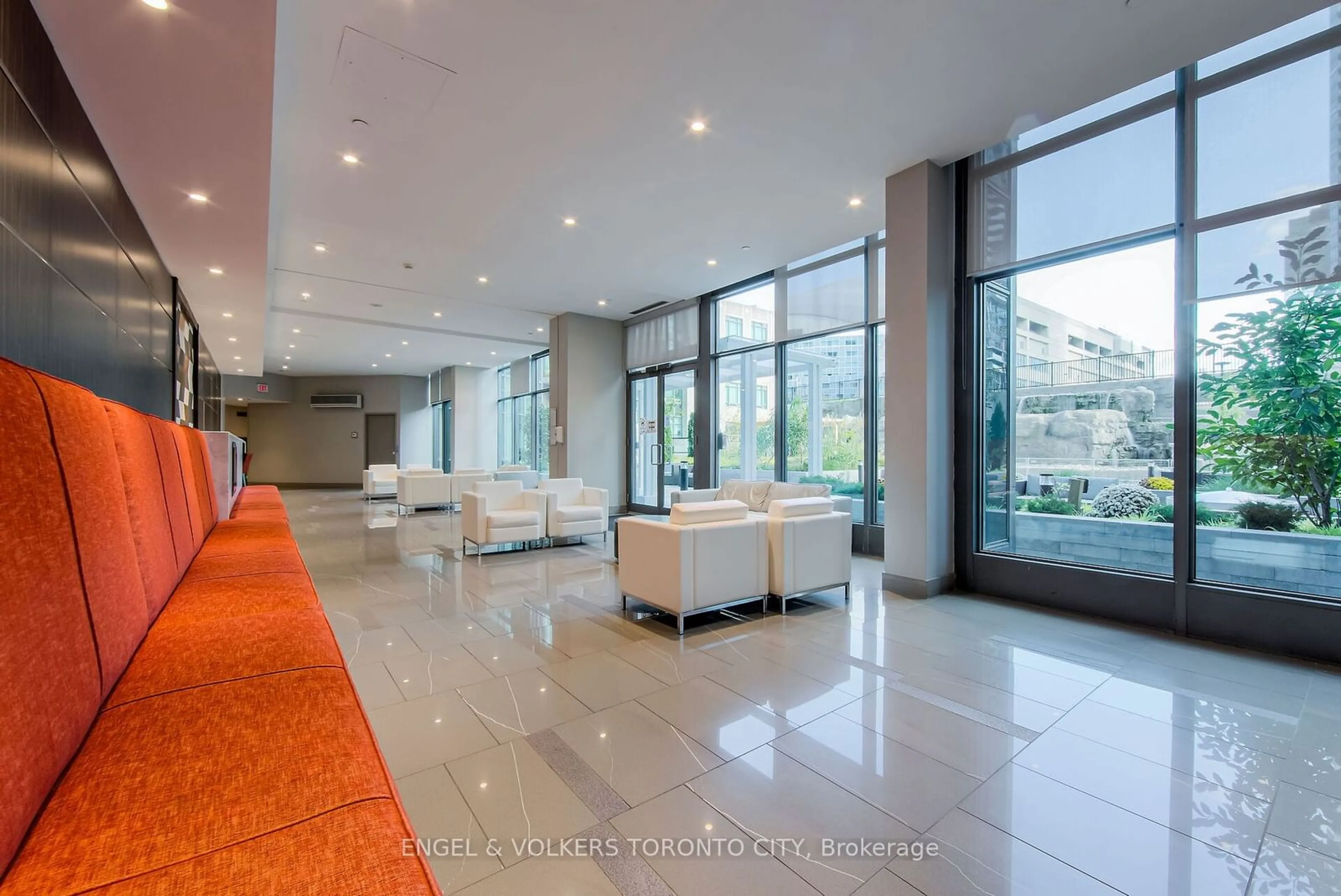 Indoor lobby, ceramic floors for 361 Front St #2110, Toronto Ontario M5V 3R5