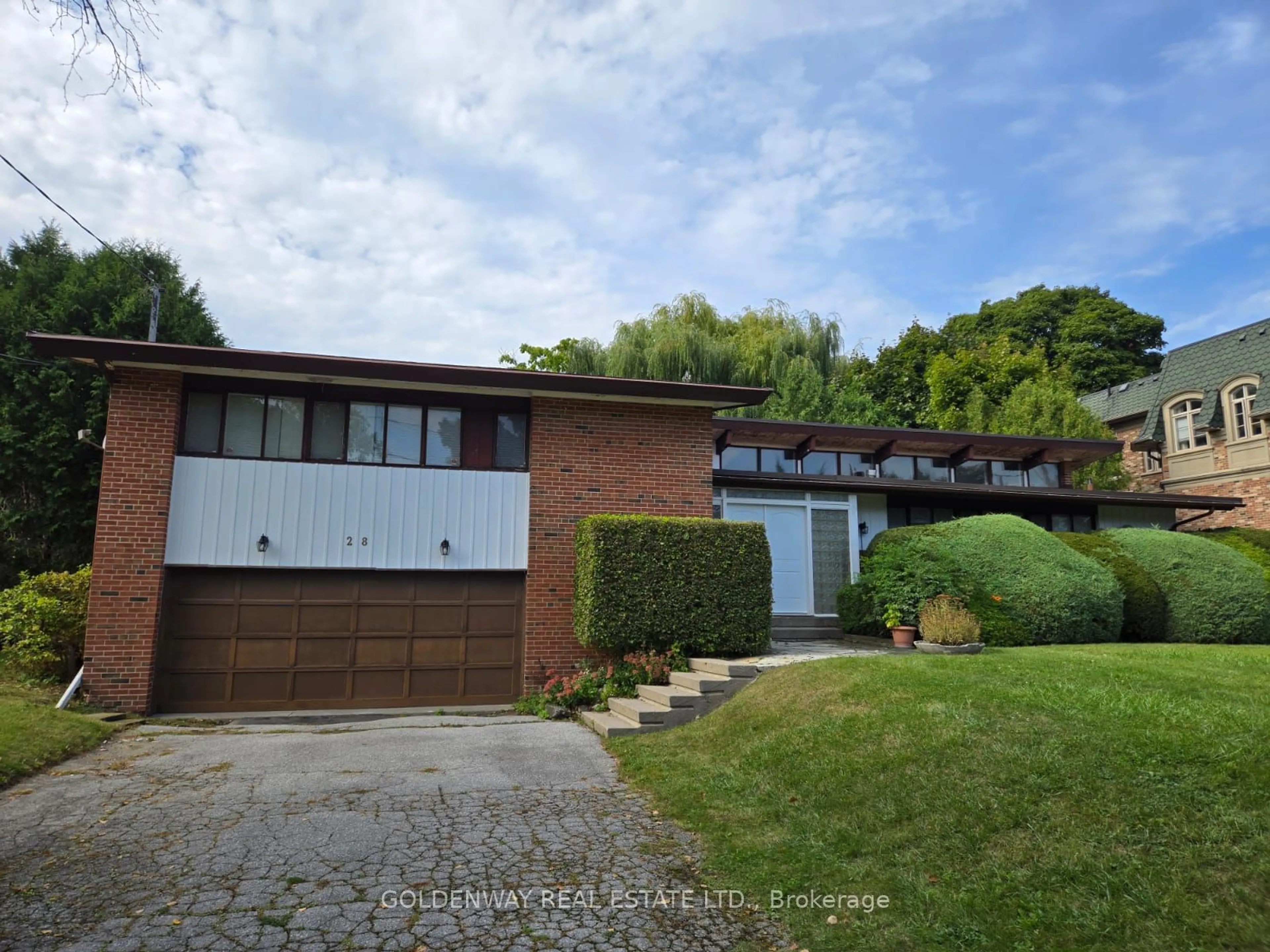 Frontside or backside of a home, the street view for 28 Harrison Rd, Toronto Ontario M2L 1V4