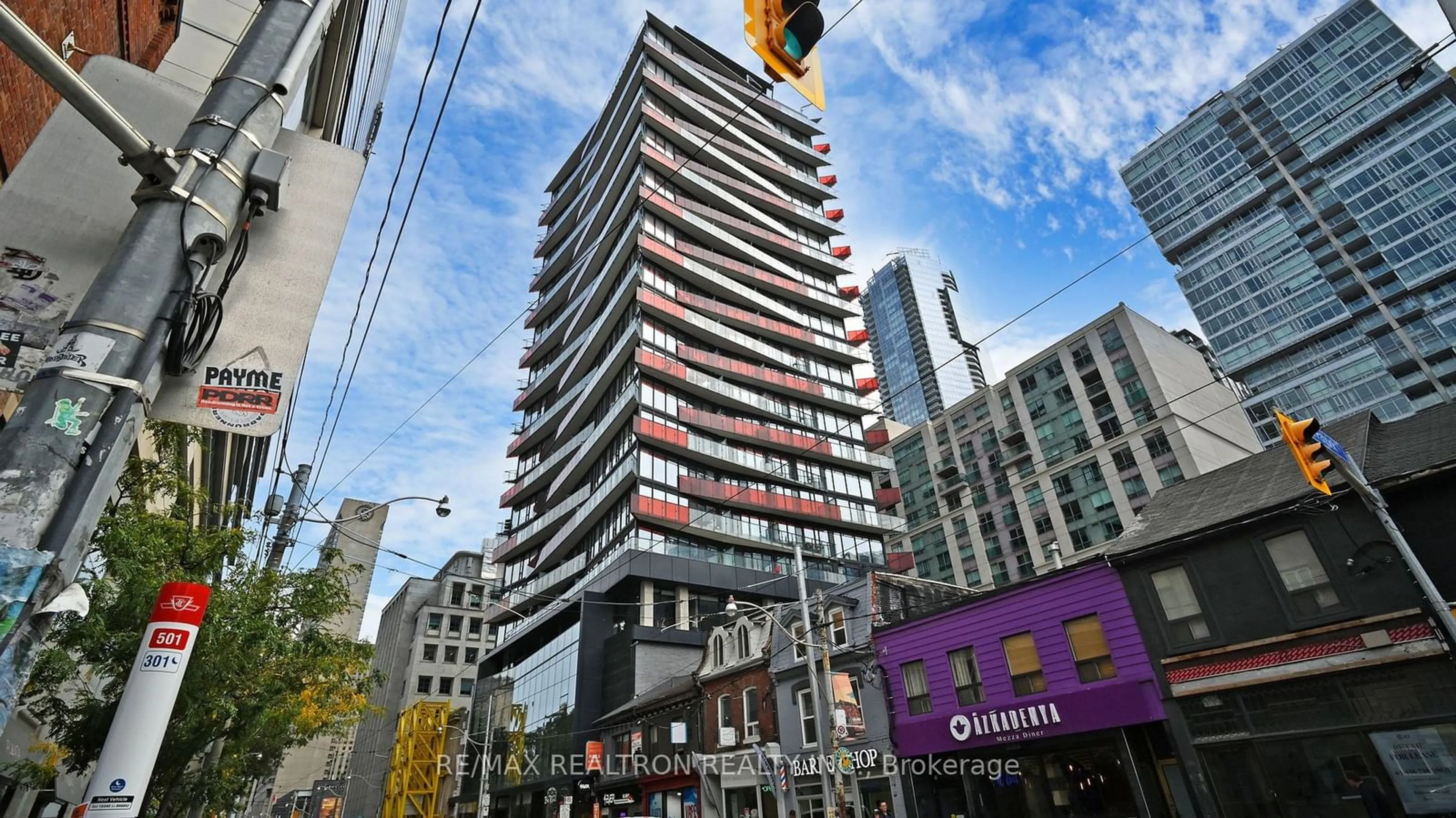 A pic from exterior of the house or condo for 215 Queen St #1016, Toronto Ontario M5V 0P5