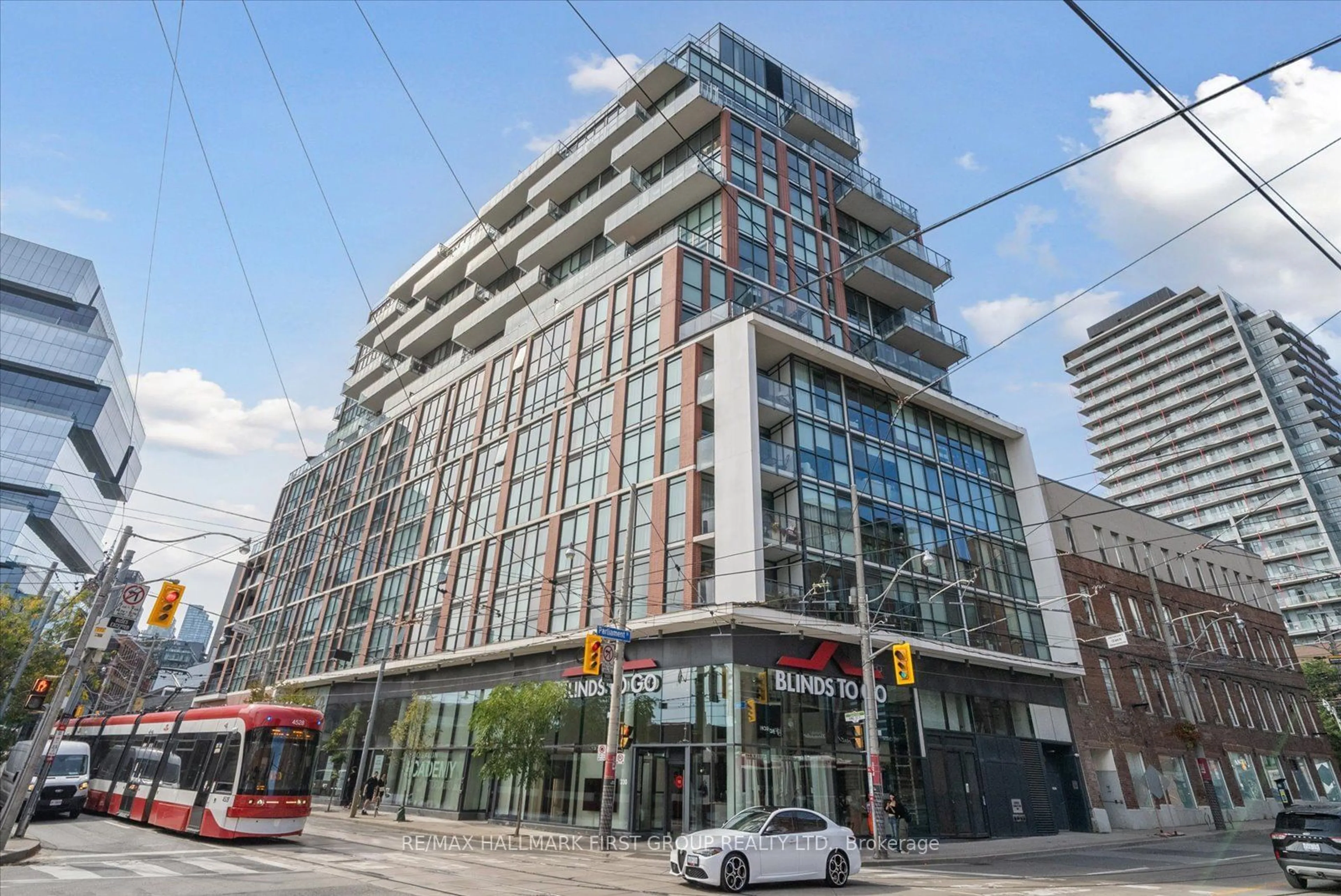 A pic from exterior of the house or condo for 318 King St #208, Toronto Ontario M5A 1K6