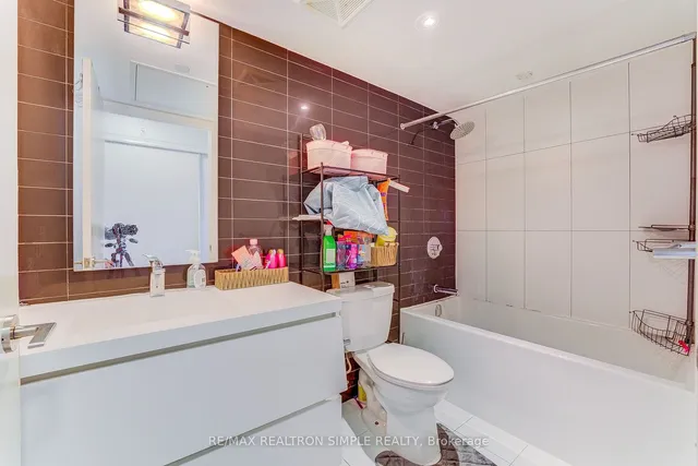 Additional property image - 85 Queen's Wharf Rd Unit 802