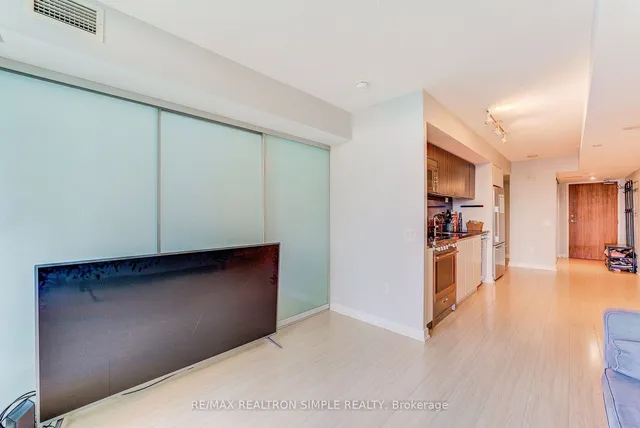 Additional property image - 85 Queen's Wharf Rd Unit 802