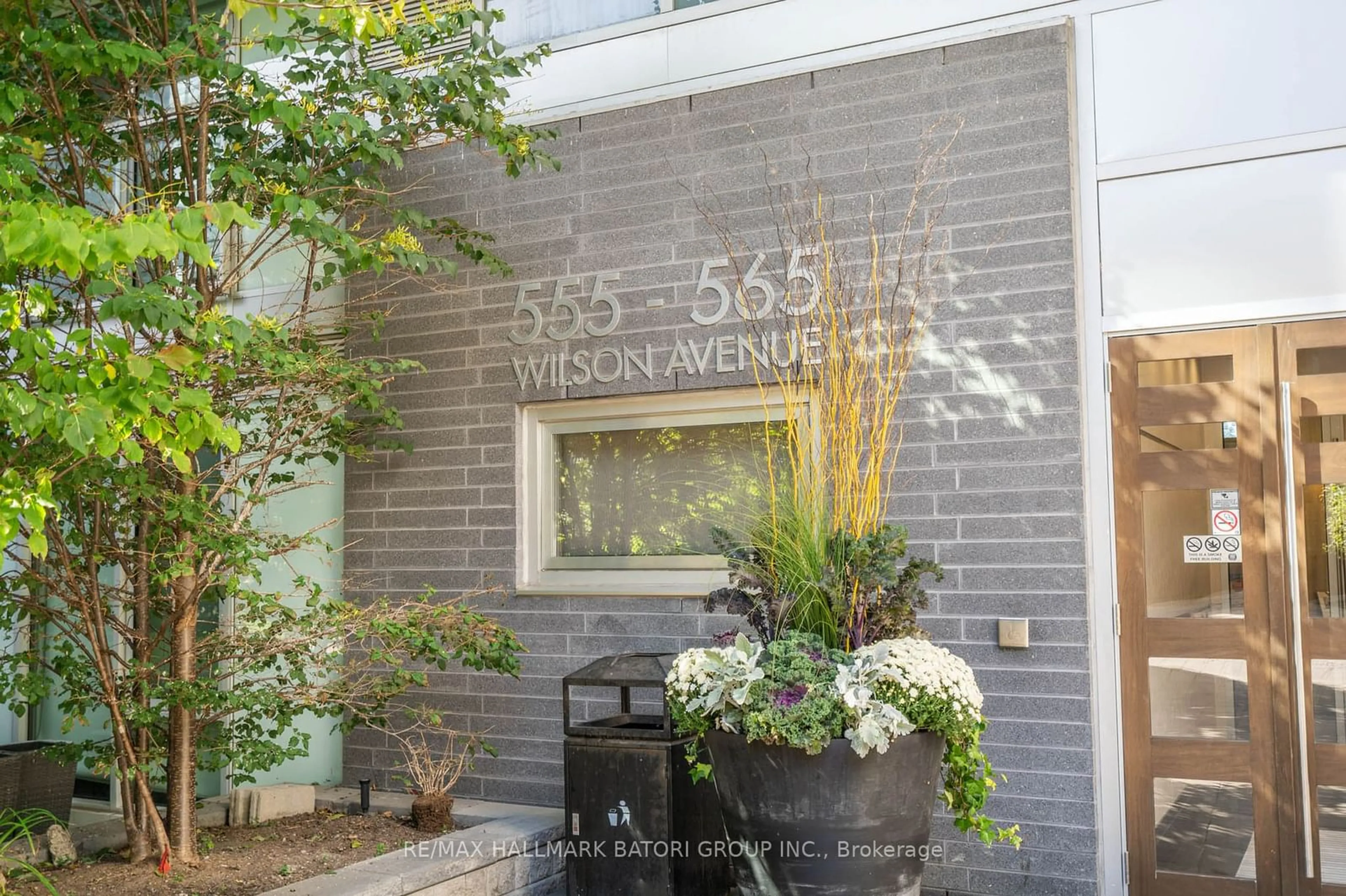 Patio for 555 Wilson Ave #1203E, Toronto Ontario M3H 0C5