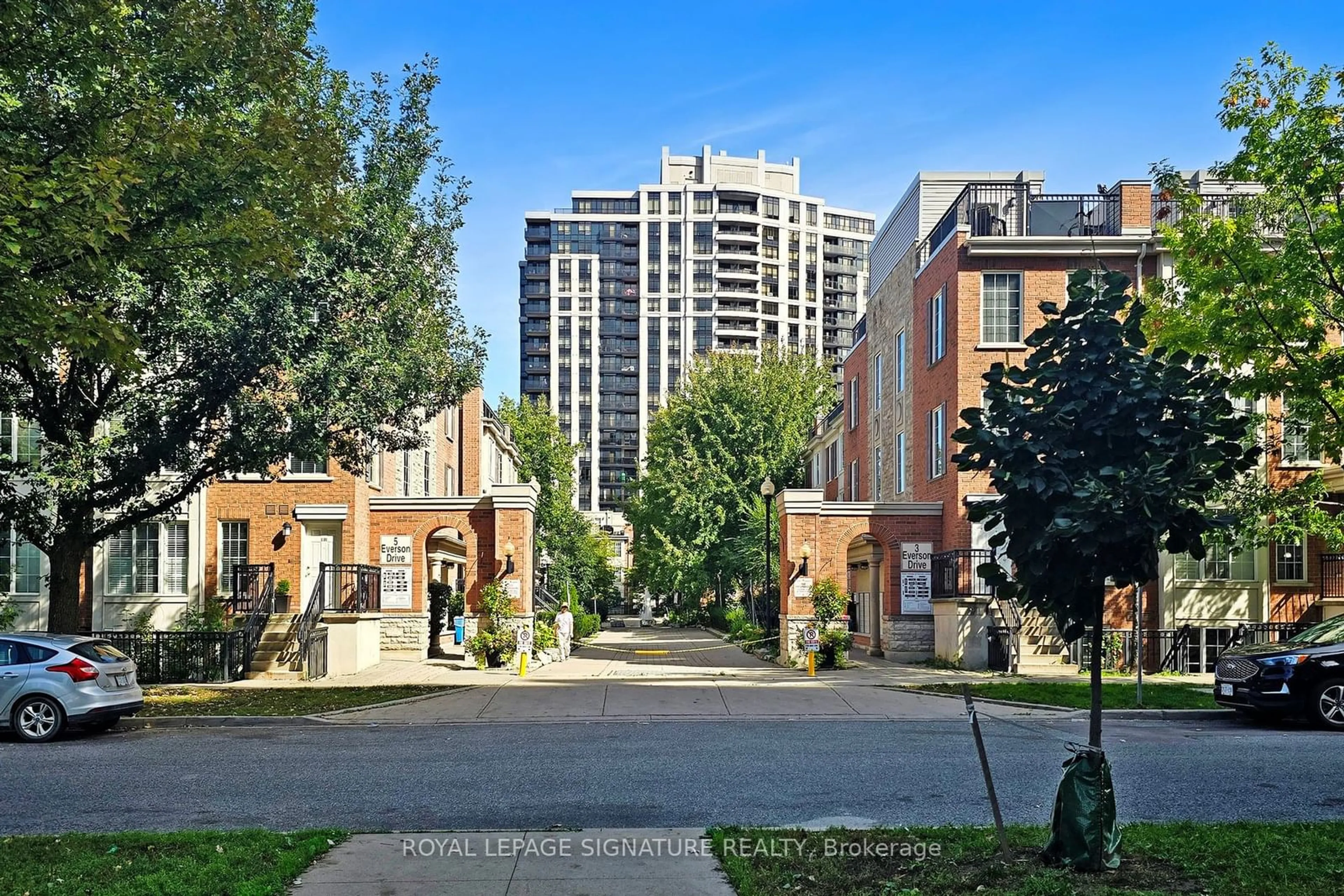 A pic from exterior of the house or condo for 5 Everson Dr #759, Toronto Ontario M2N 7C3