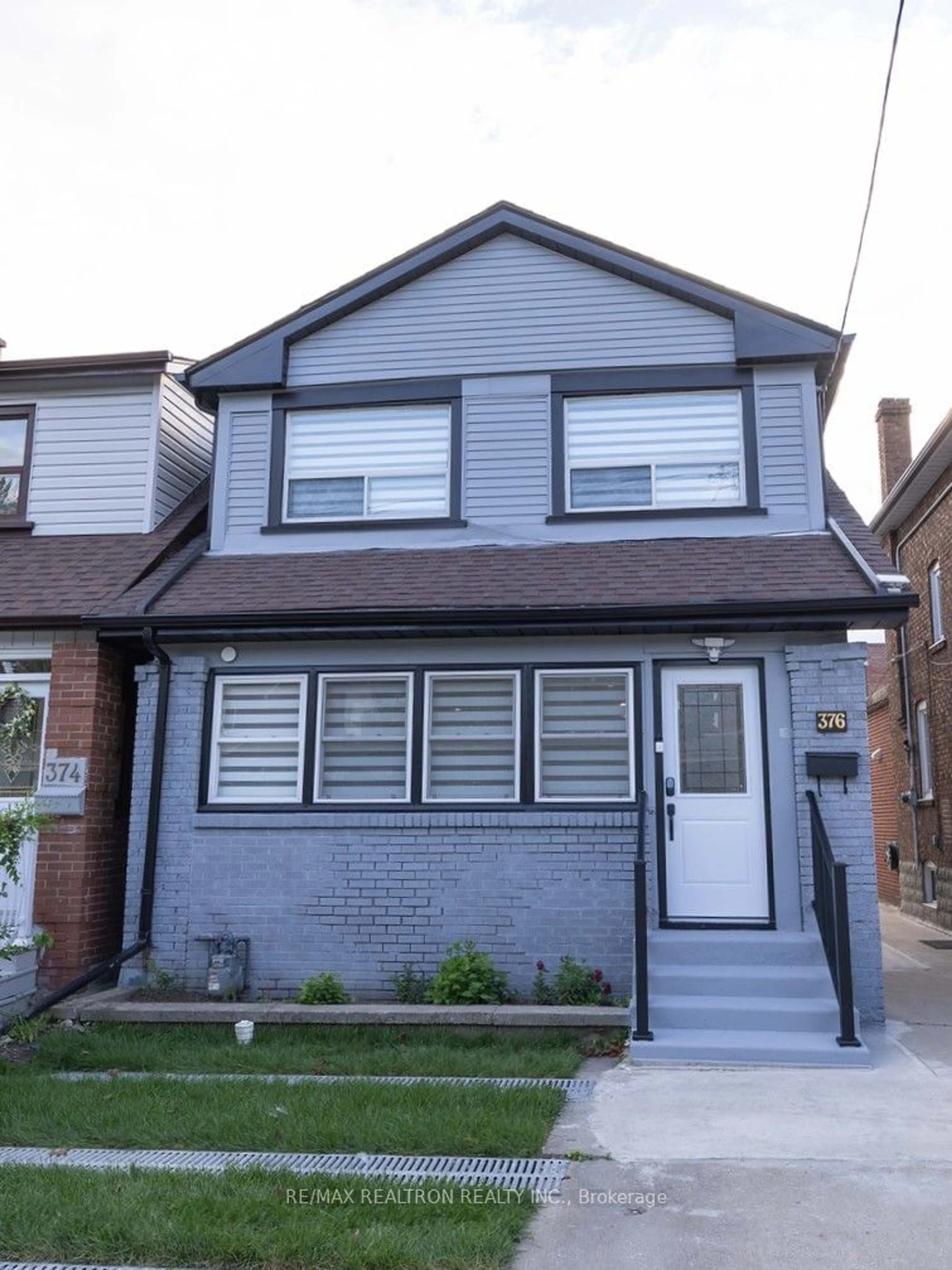 Frontside or backside of a home, cottage for 376 Northcliffe Blvd, Toronto Ontario M6E 3L1