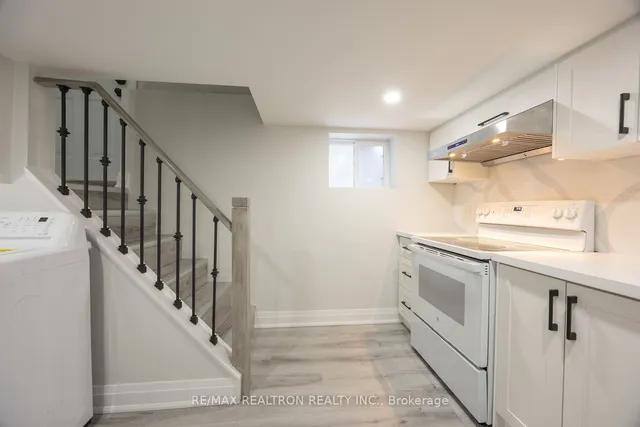 Additional property image - 376 Northcliffe Blvd