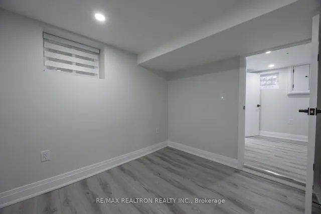 Additional property image - 376 Northcliffe Blvd