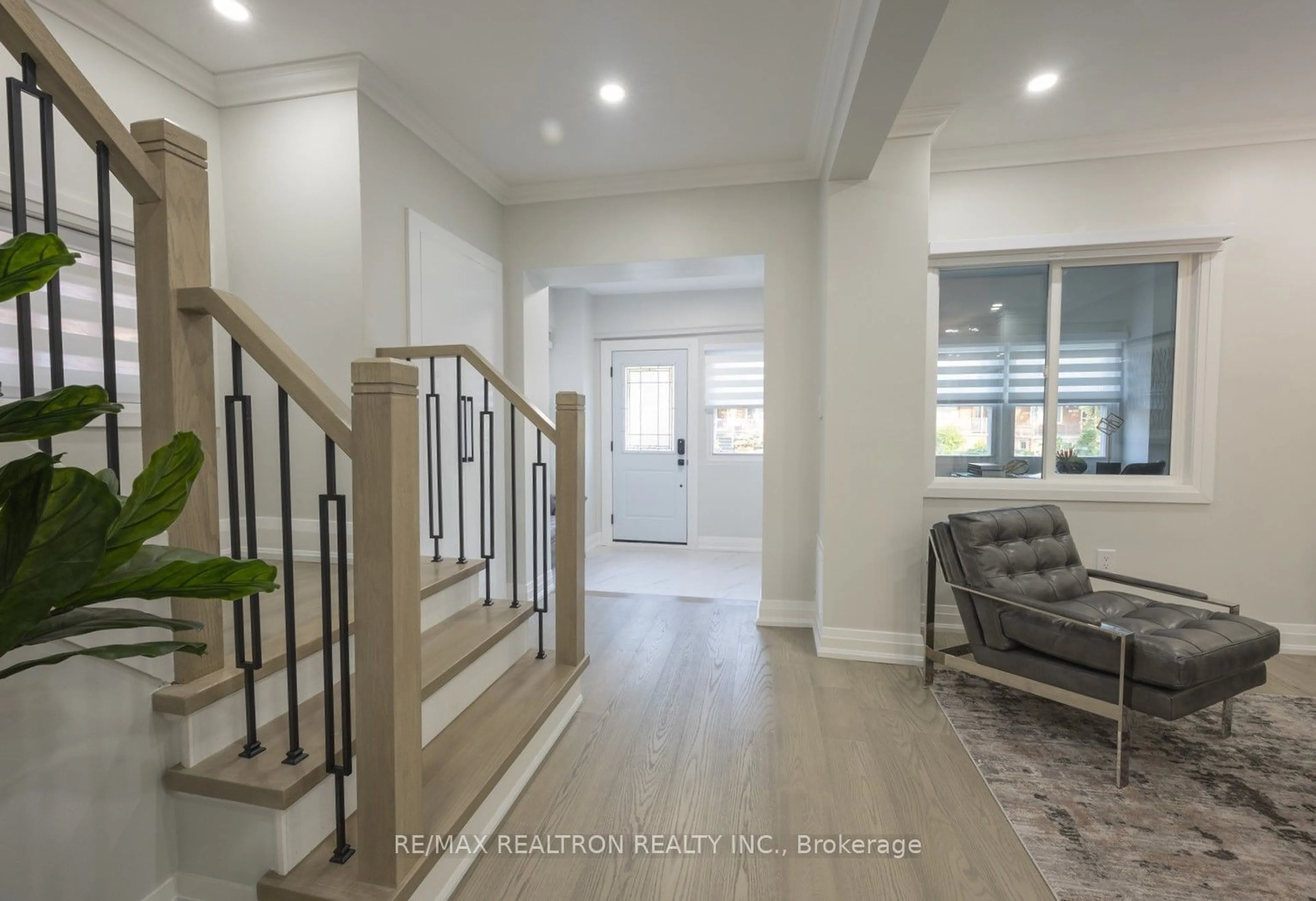 Indoor entryway, wood floors for 376 Northcliffe Blvd, Toronto Ontario M6E 3L1