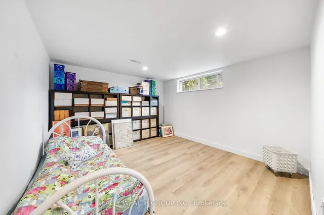Additional property image - 5 Pynford Cres