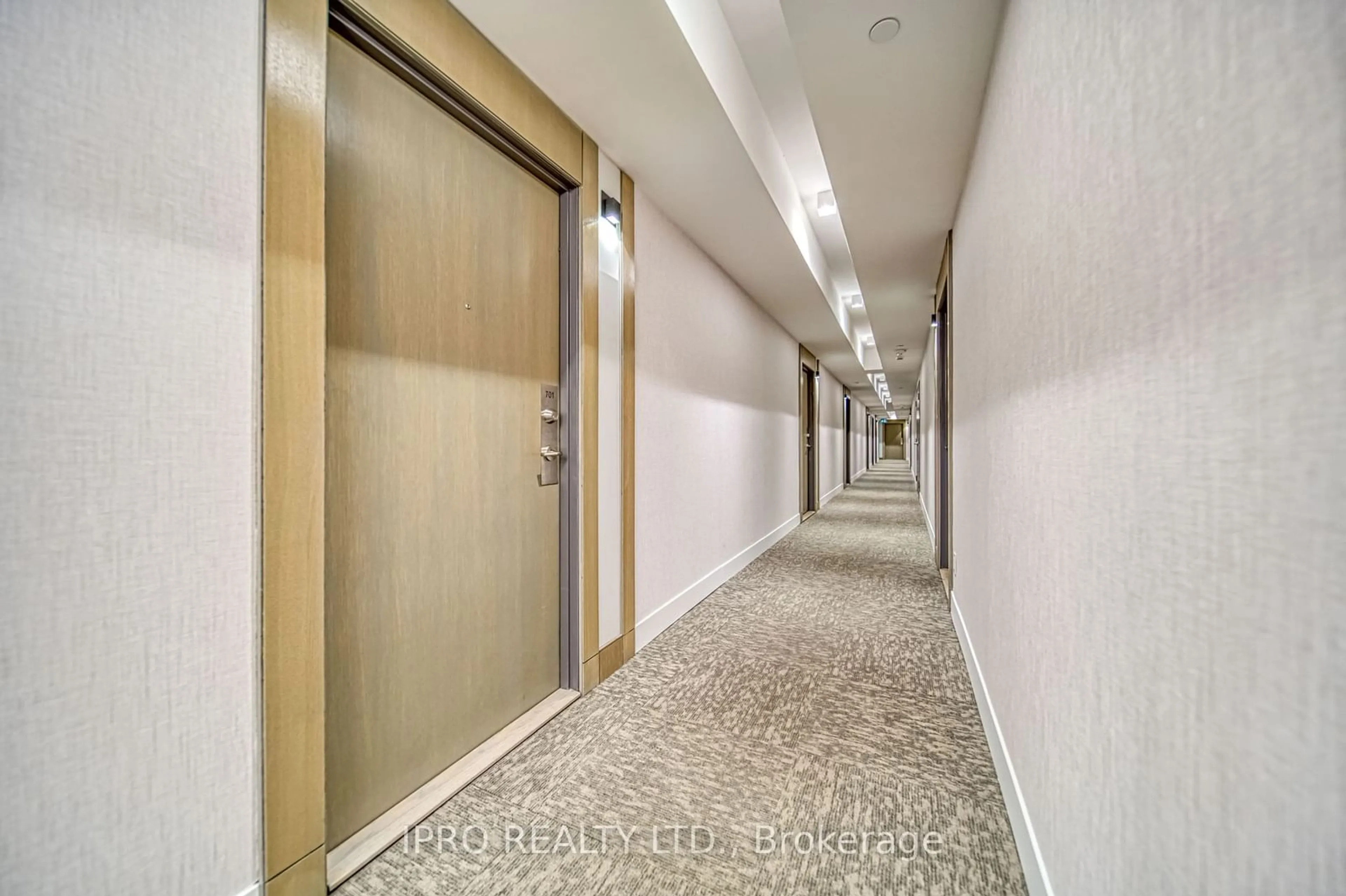 Indoor foyer, unknown floor for 7 Kenaston Gdns #701, Toronto Ontario M2K 1G7