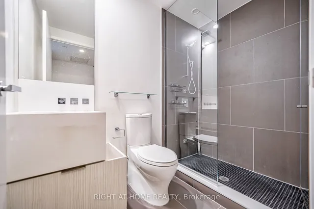 Additional image 31 of 1 bloor St Unit 6608