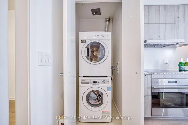 Additional image 20 of 1 bloor St Unit 6608