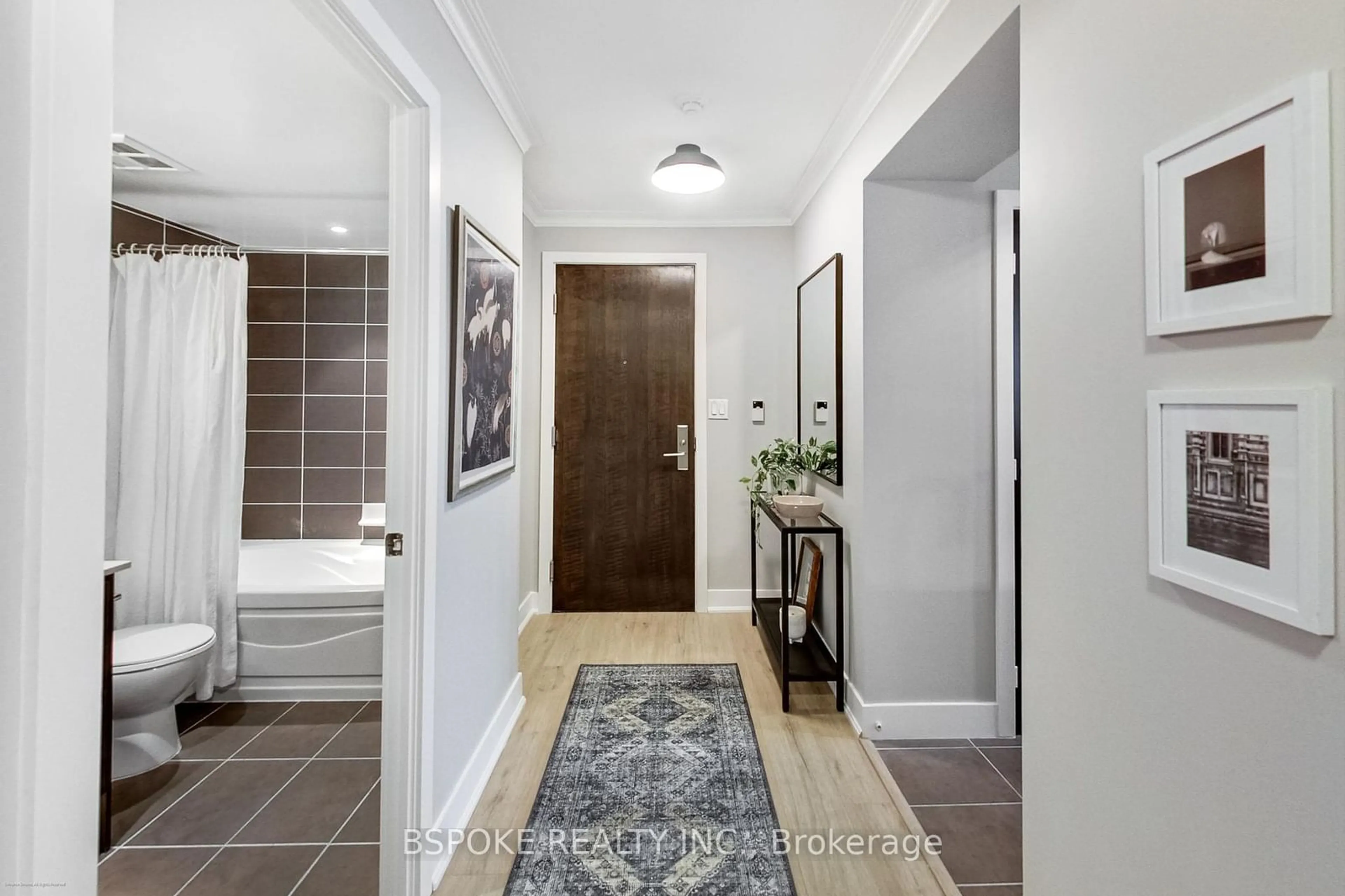 Indoor entryway for 20 Blue Jays Way #1808, Toronto Ontario M5V 3W6