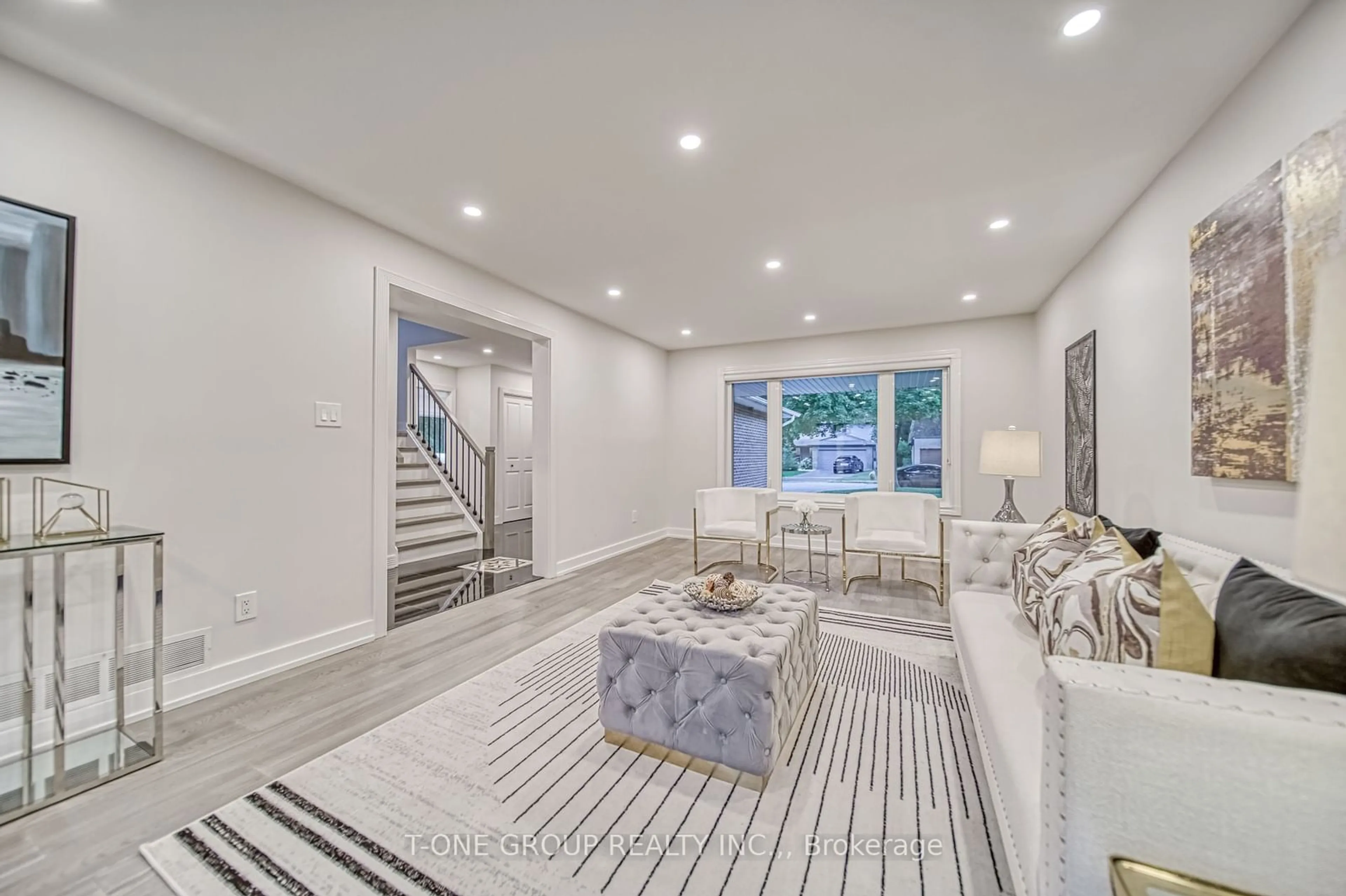 Living room, wood floors for 44 Tanbark Cres, Toronto Ontario M3B 1N6