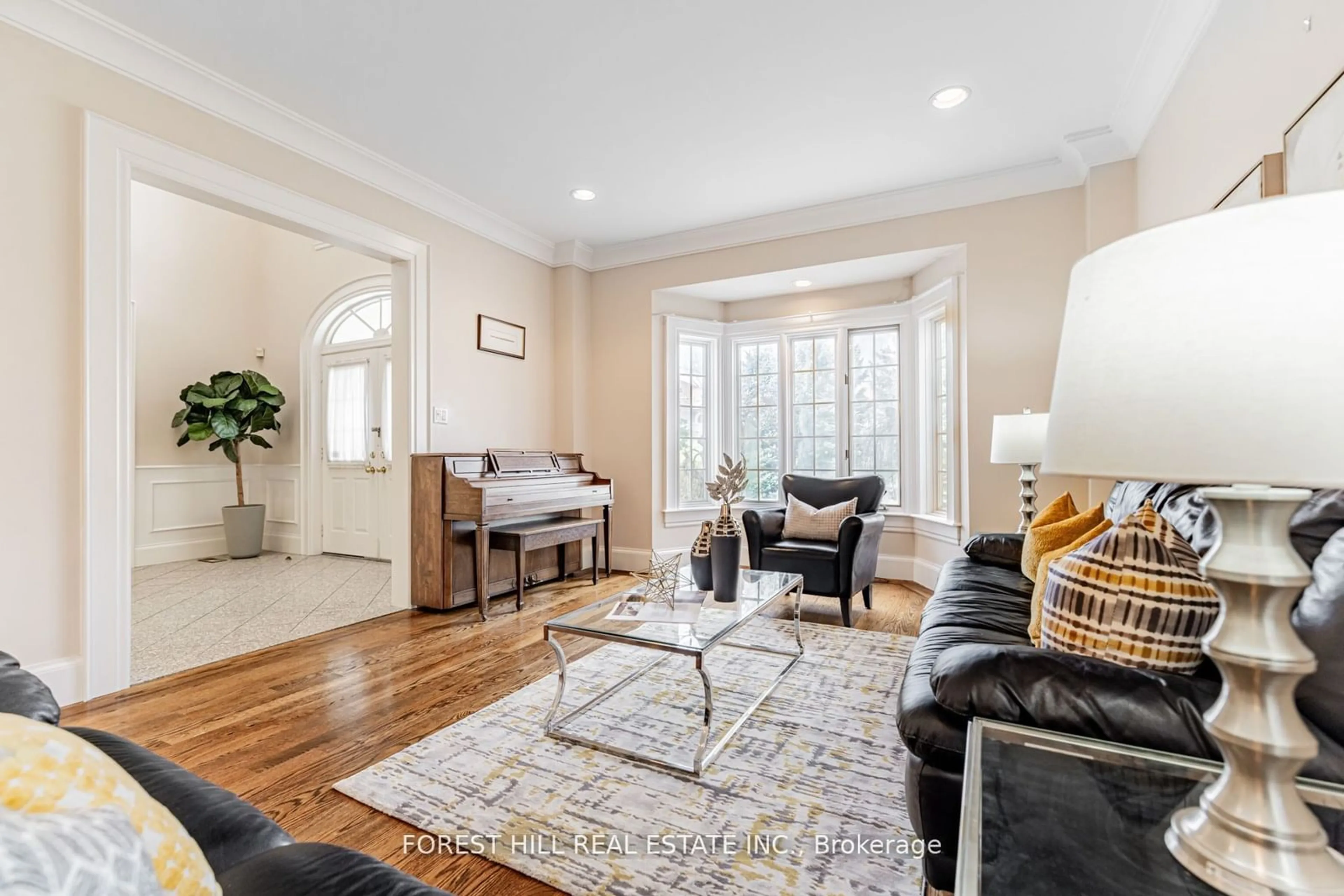 Living room, wood floors for 57 Rollscourt Dr, Toronto Ontario M2L 1X6