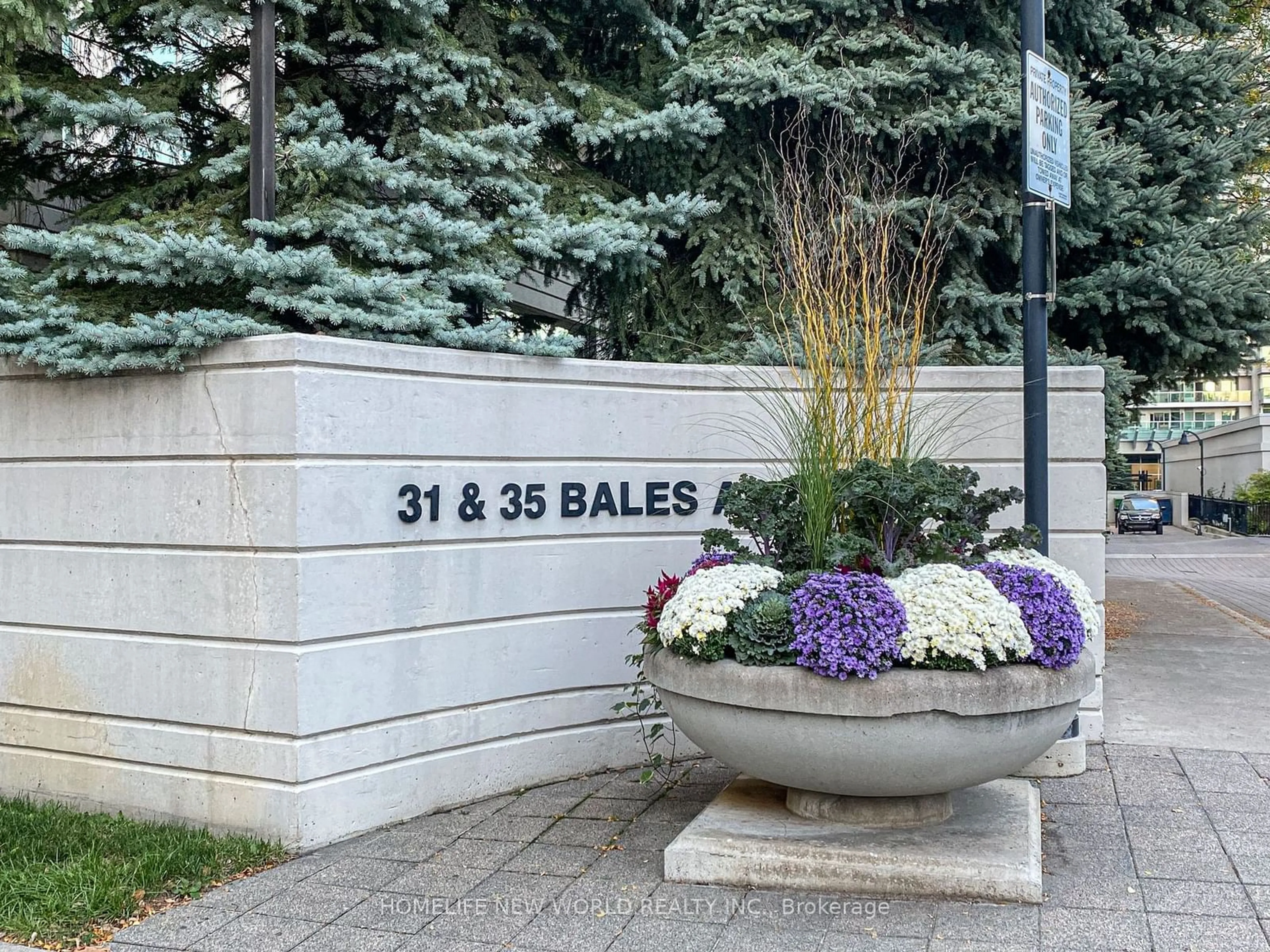 Outside view for 31 Bales Ave #2103, Toronto Ontario M2N 7L6