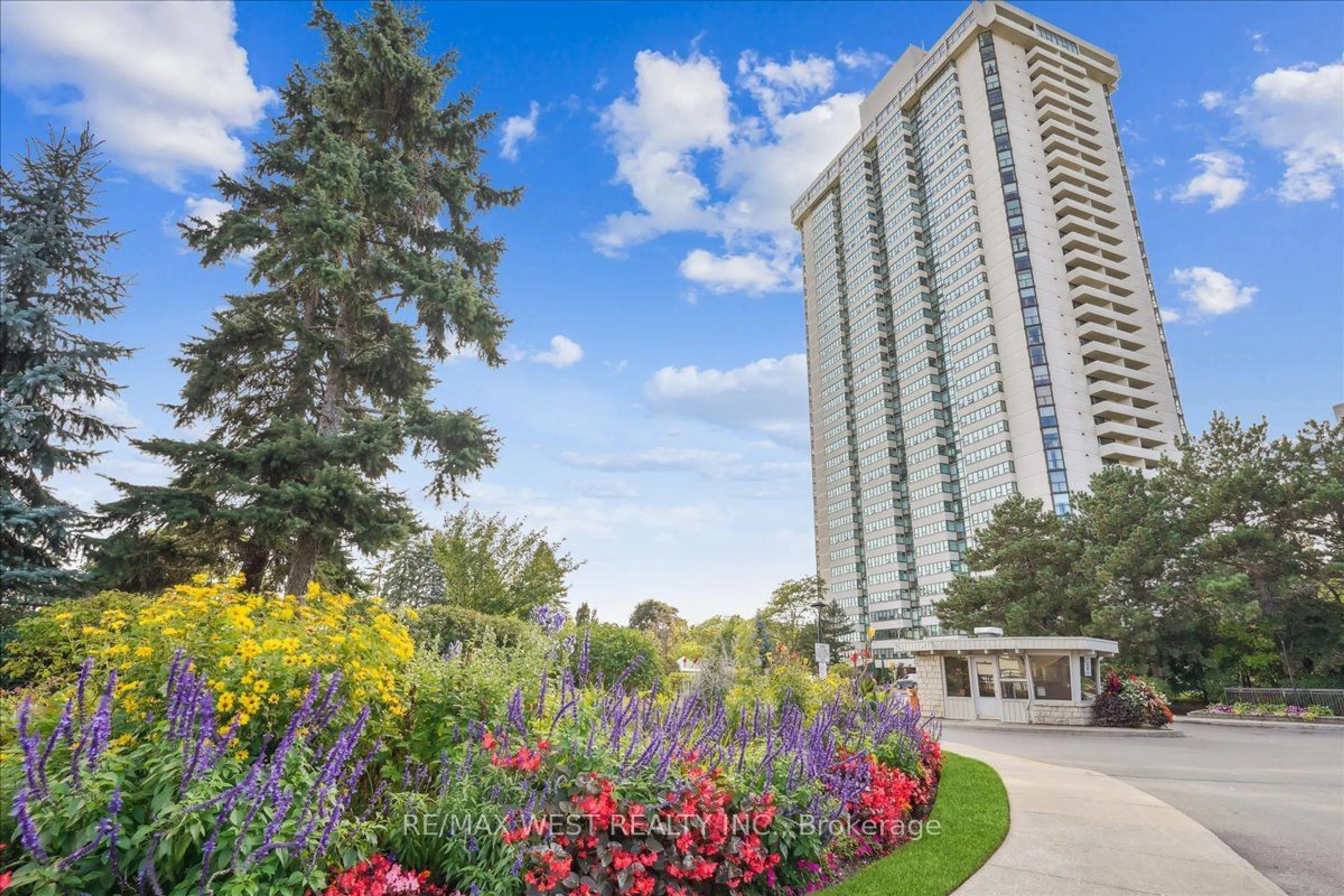 A pic from exterior of the house or condo for 3303 Don Mills Rd #2407, Toronto Ontario M2J 4T6