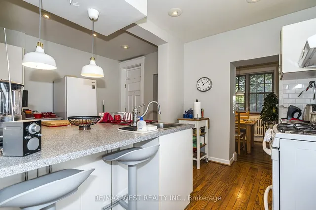 Additional property image - 9 A&B Humewood Dr