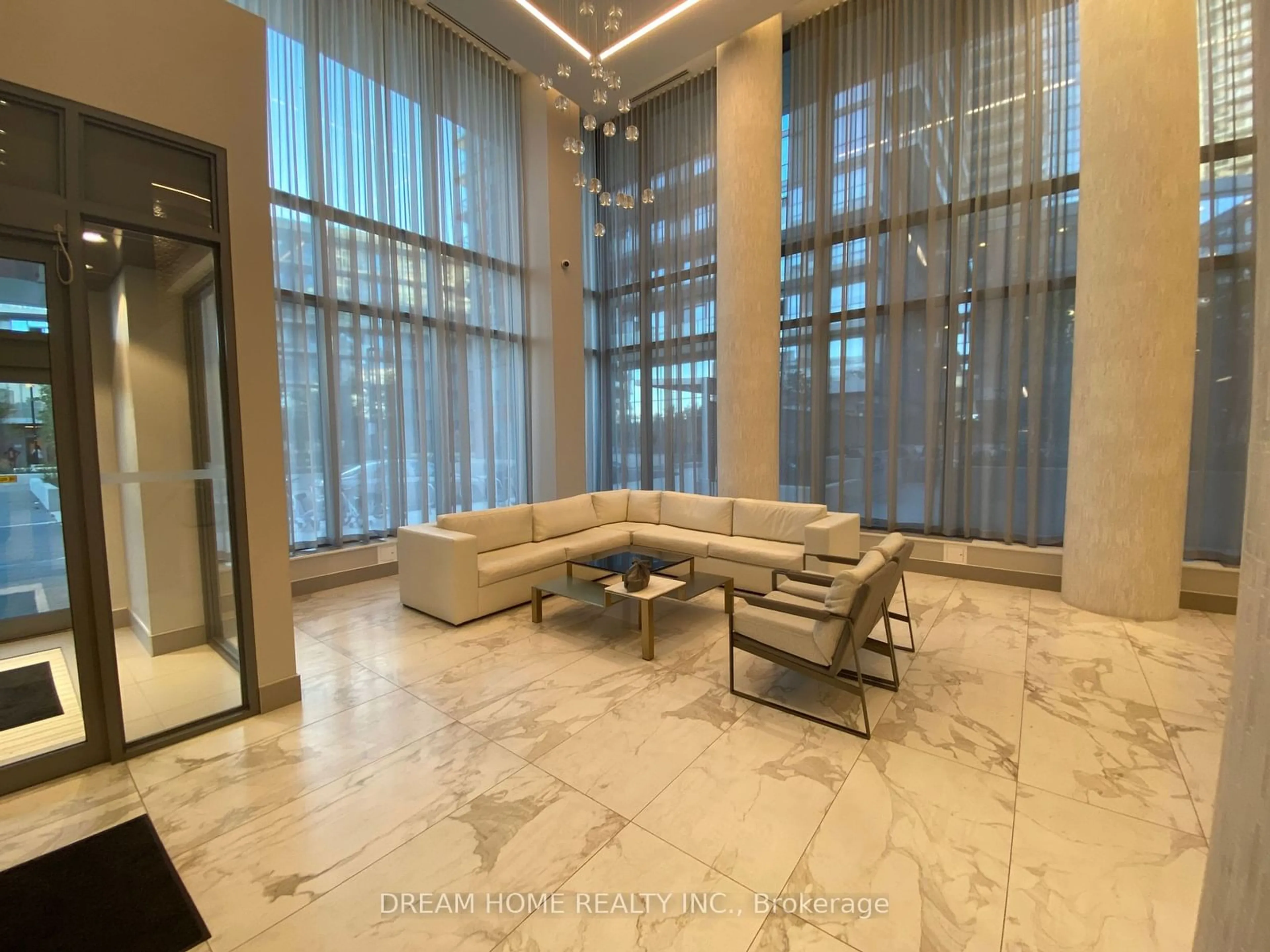 Indoor lobby for 32 Forest Manor Rd #609, Toronto Ontario M2J 0H2