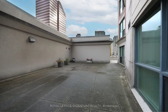 Additional property image - 7 Lorraine Dr Unit 212