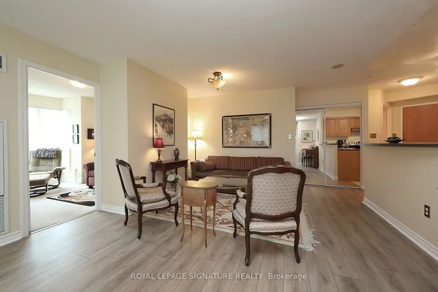 Additional property image - 7 Lorraine Dr Unit 212