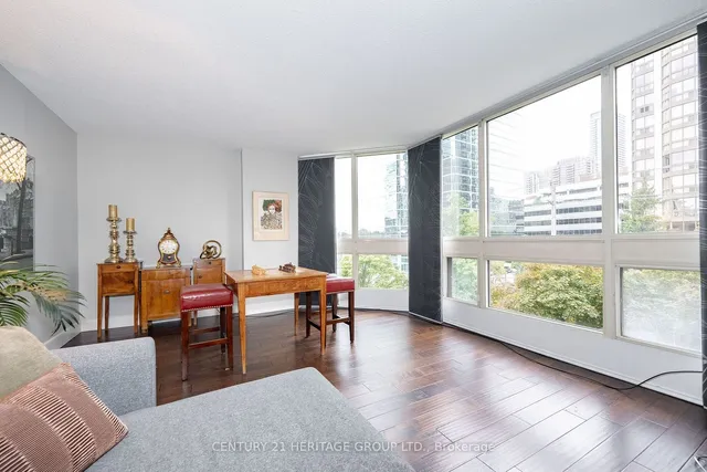 Additional property image - 5 Kenneth Ave Unit 406