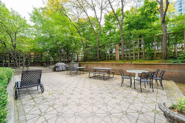 Additional property image - 5 Kenneth Ave Unit 406
